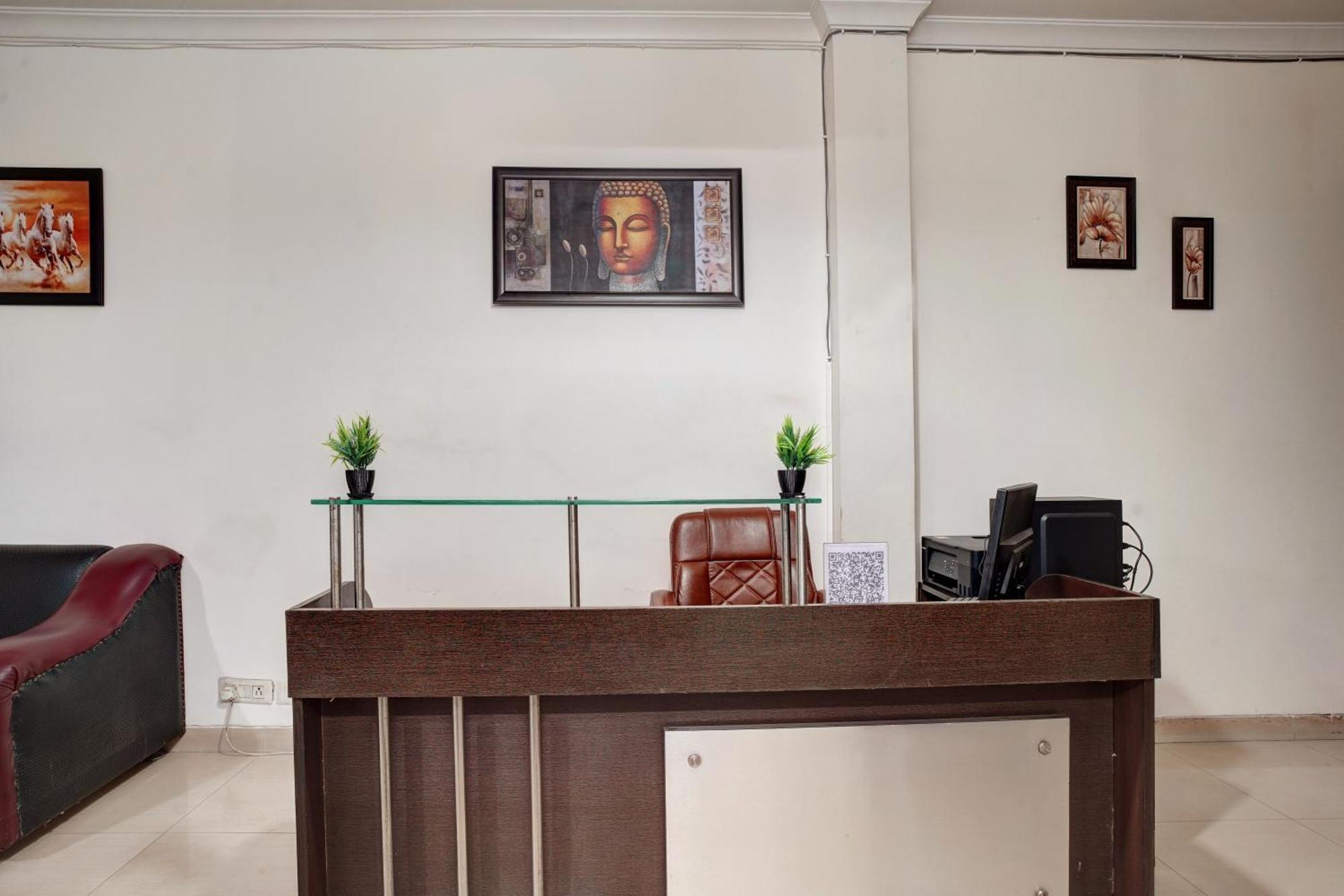 Nexhub Stay - Huda City Centre Gurgaon Exterior foto