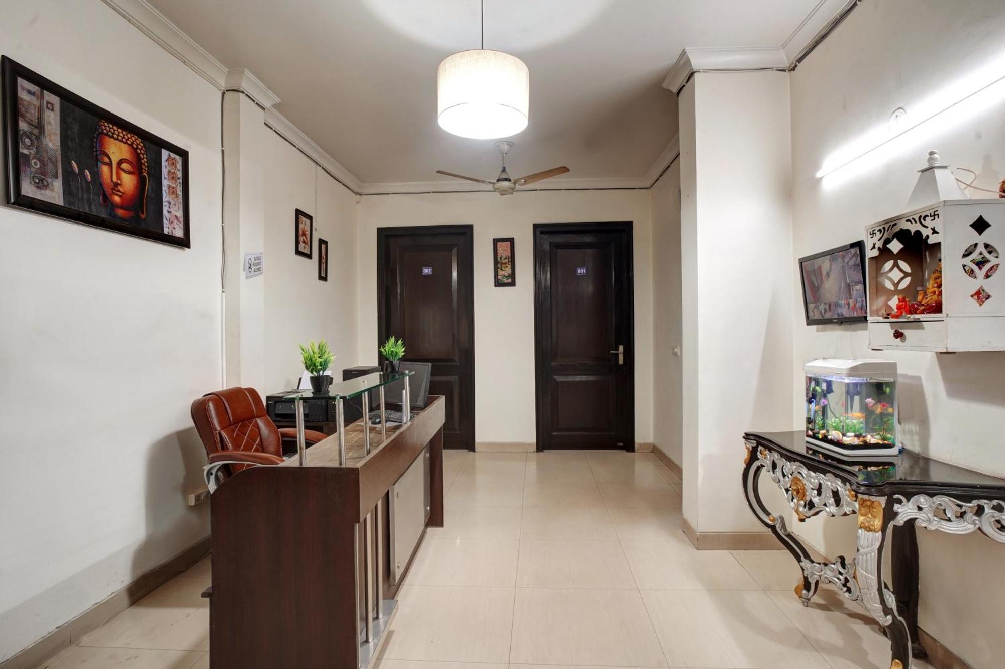 Nexhub Stay - Huda City Centre Gurgaon Exterior foto