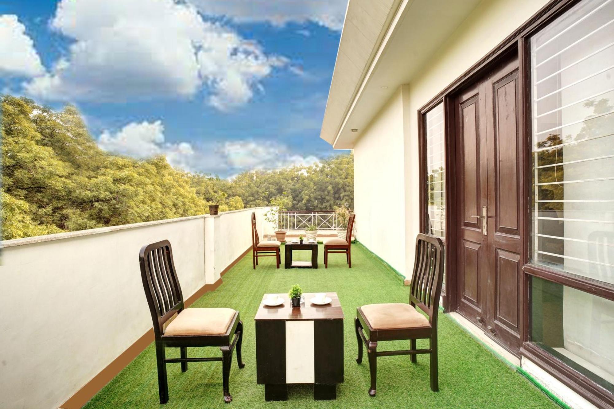 Nexhub Stay - Huda City Centre Gurgaon Exterior foto