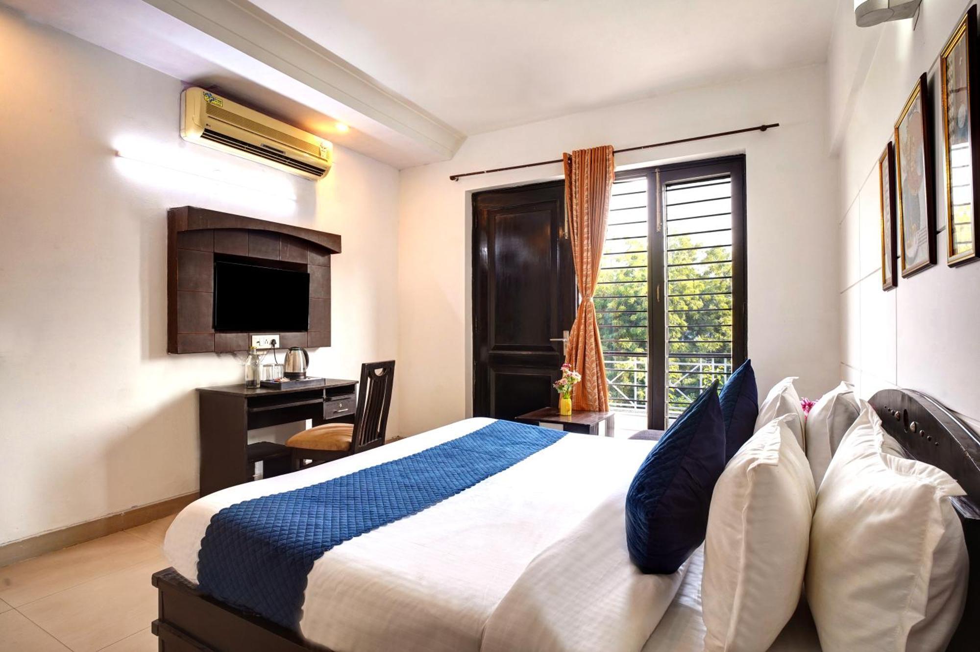 Nexhub Stay - Huda City Centre Gurgaon Exterior foto