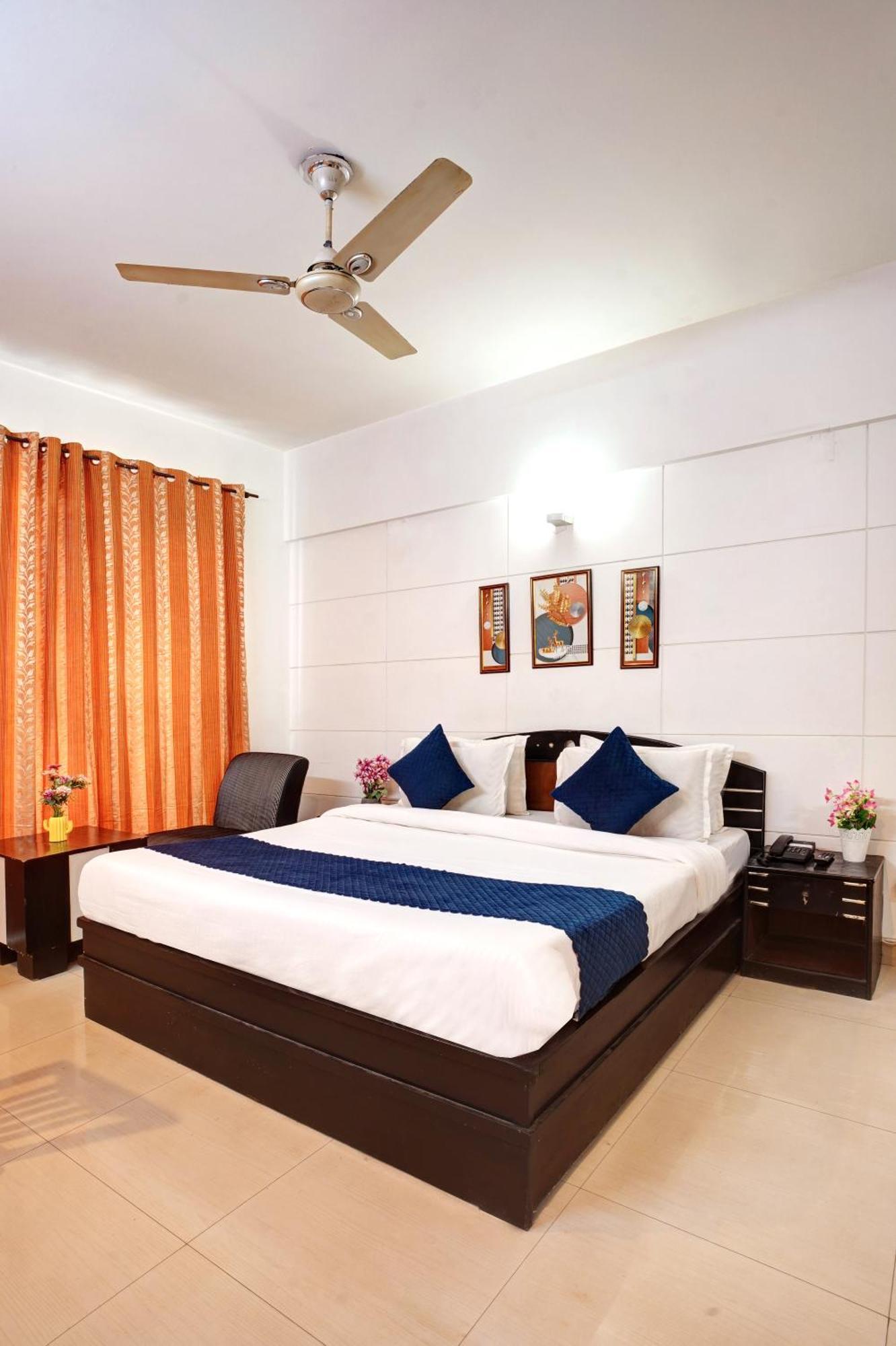 Nexhub Stay - Huda City Centre Gurgaon Exterior foto