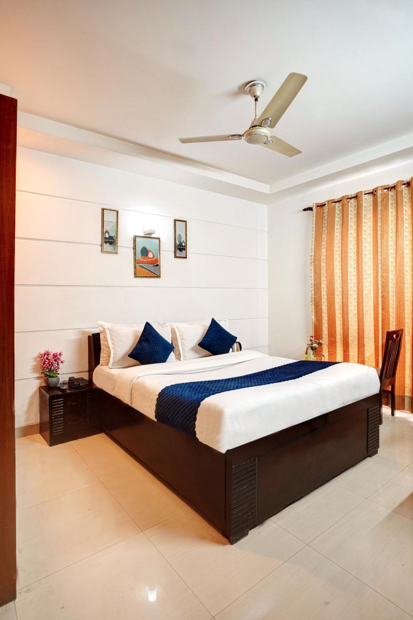 Nexhub Stay - Huda City Centre Gurgaon Exterior foto
